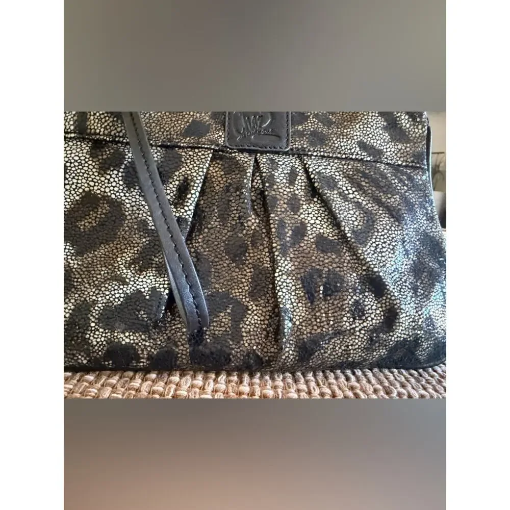 chez leather wristlet leopard print